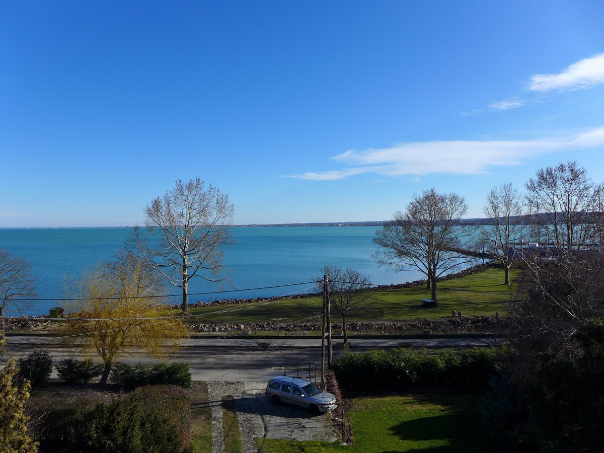 Lakeside Apartment Tihany Bagian luar foto