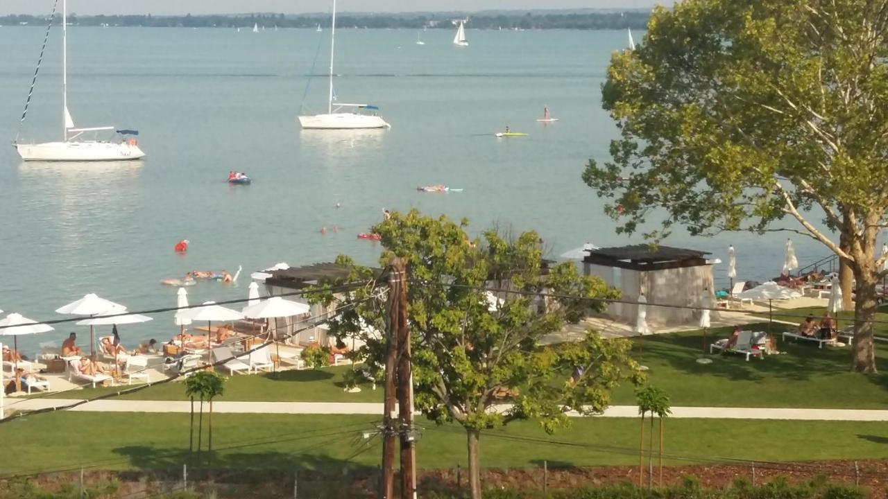 Lakeside Apartment Tihany Bagian luar foto